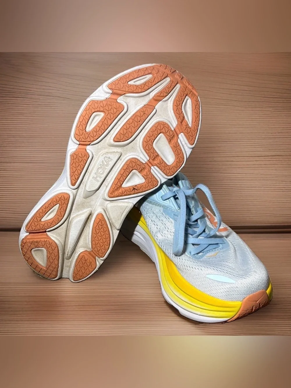 Hoka One One Bondi 8 Running Shoes  • Women’s 8.5B Sky Blue Summer Song Yellow